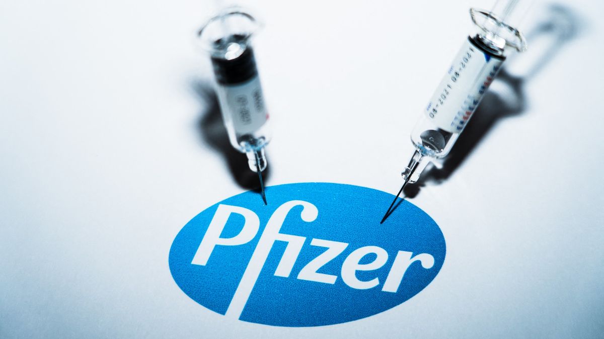 Hongkong a Macao pozastavily očkování vakcínou od Pfizeru